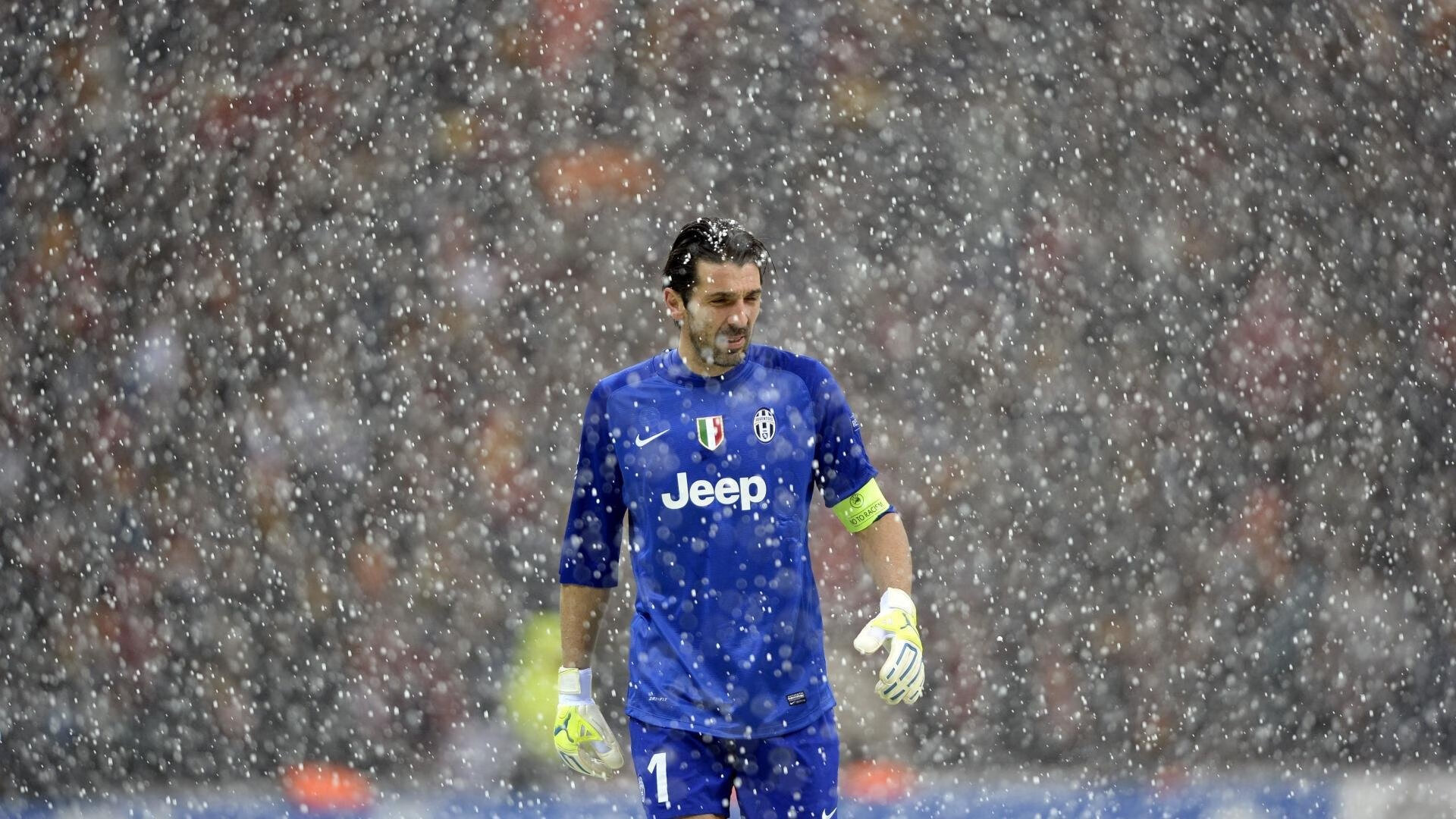 德甲关键扑救决定比赛走向，战术变化令人惊喜，德甲揭幕战