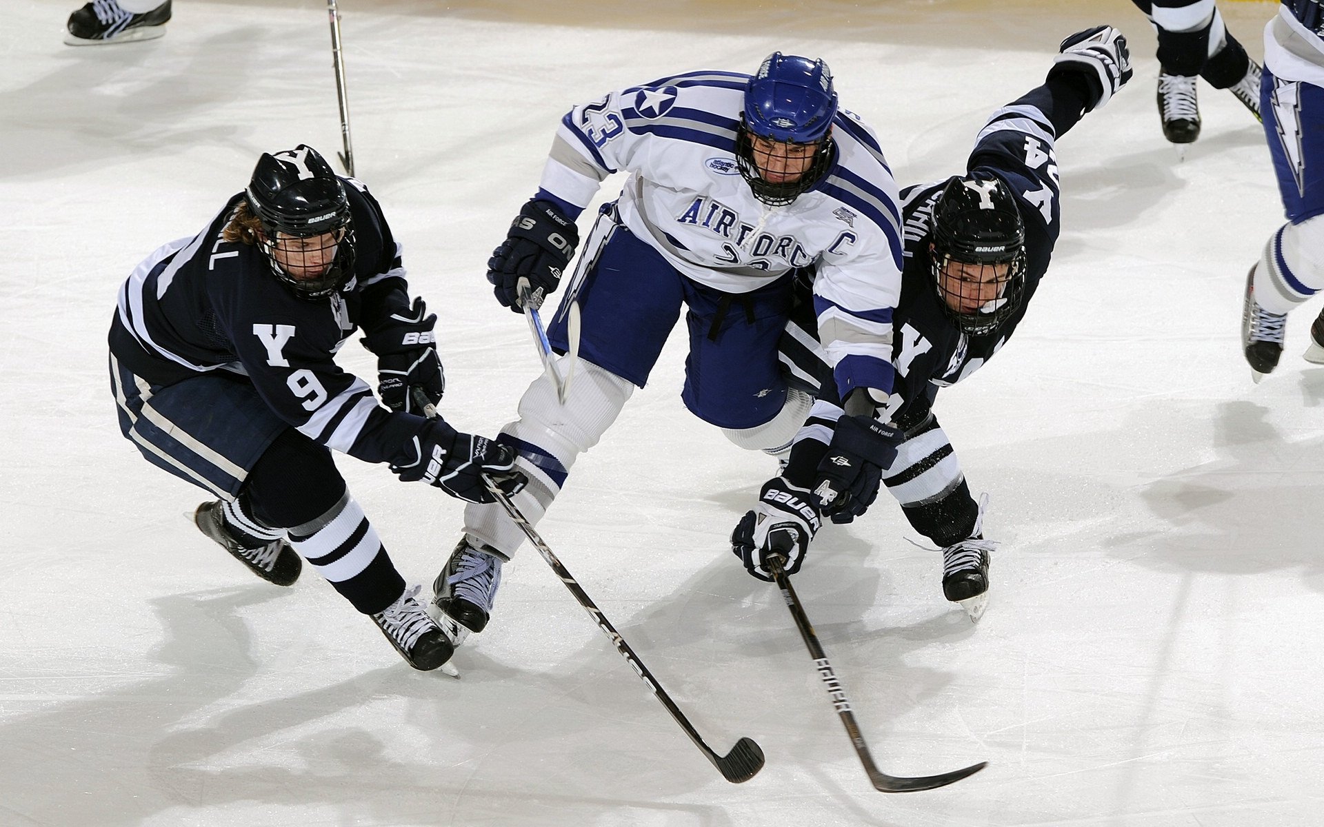 法甲新引援备受关注，豪门实力再升级，法甲新赛季前瞻